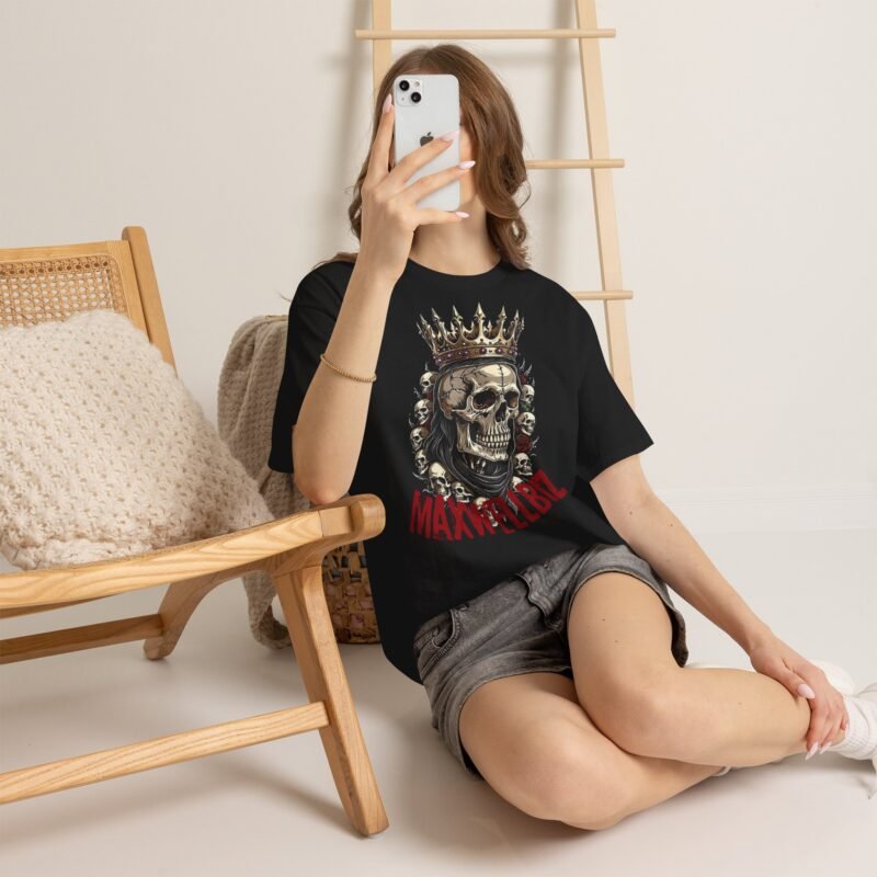 "Skull King by MaxwellBiz" Graphic Tee